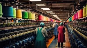 عامل مرطوب‌کننده در نساجی: کاربرد، مزایا و نحوه استفاده برای بهبود رنگرزی و فرآوری پارچه